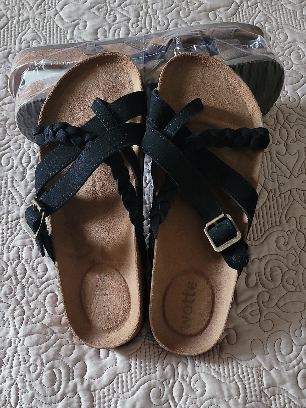 Wotte Women’s Black Braided Strap Sandals With 2 Pair In Brown Never Worn Opened